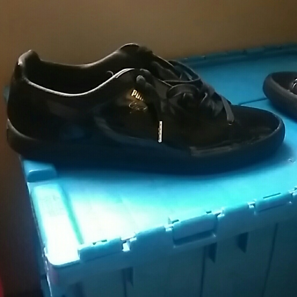Clyde 10 padded leather Puma shoes